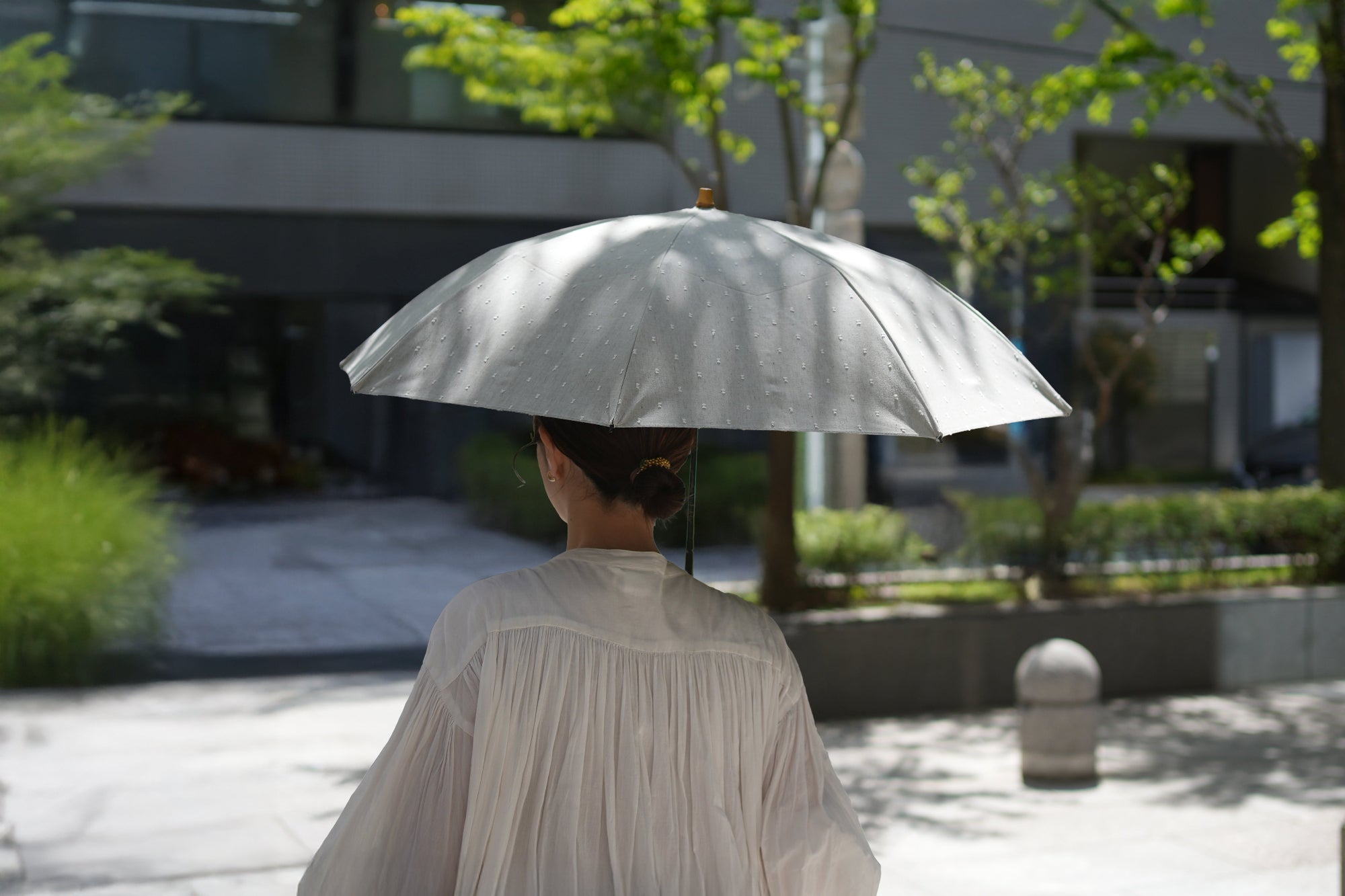 折りたたみ傘 レディース 晴雨兼用傘　遮光率100％、UVカット率99.9％以上、遮熱率50％以上×天然素材の一級遮光傘