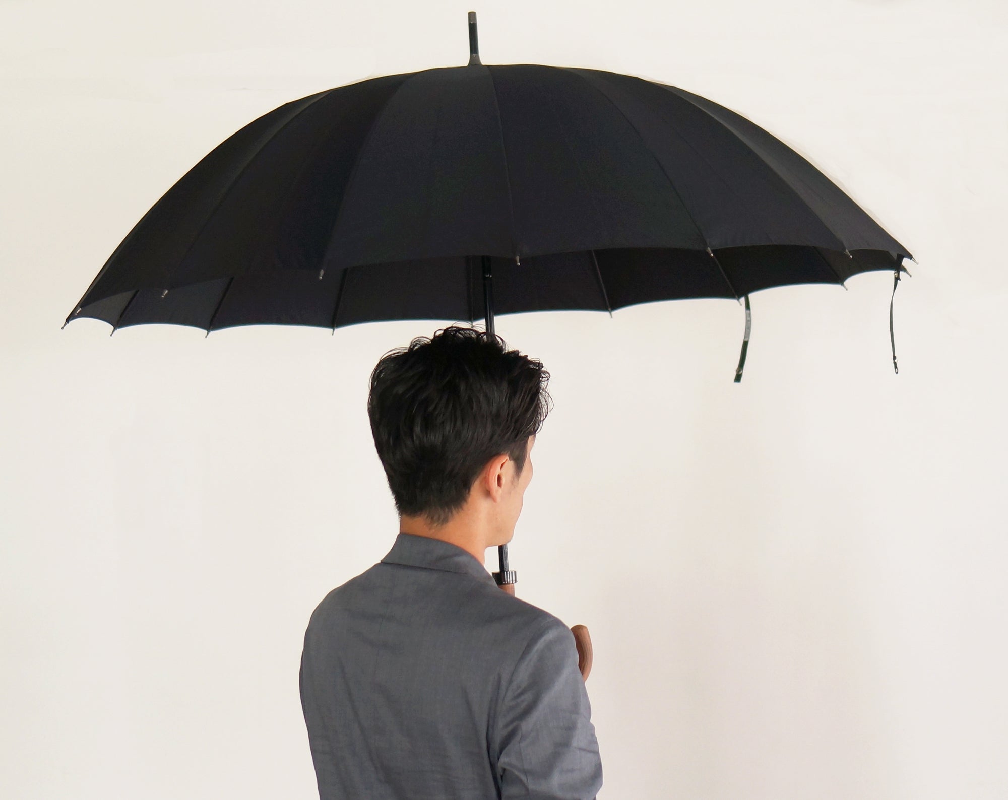 長傘 メンズ 雨傘 丈夫で軽い、長傘ならではの16本骨